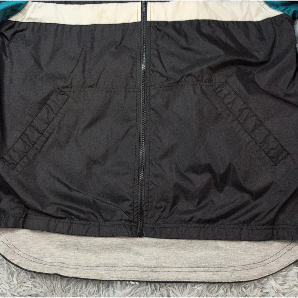 Nike Jacket Womens XL Black Hoodie Zip Up Windbreaker Swoosh Pockets Logo